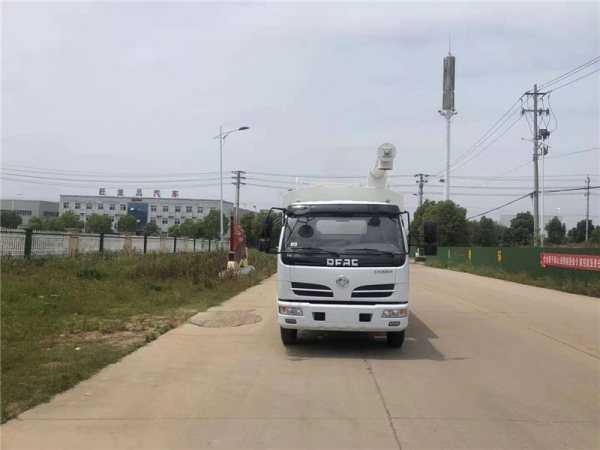 東風(fēng)福瑞卡17方散裝飼料車(chē)廠(chǎng)家直銷(xiāo)