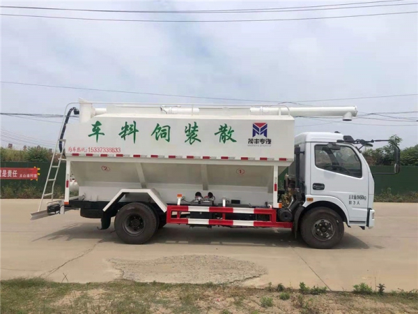 東風(fēng)福瑞卡17方散裝飼料車(chē)廠(chǎng)家直銷(xiāo)