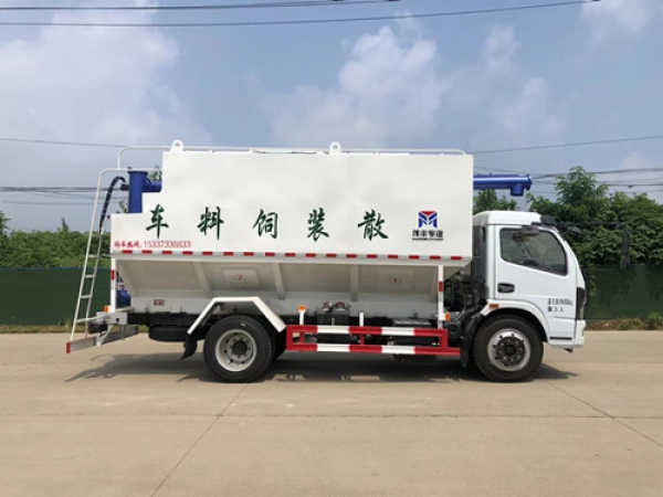 東風(fēng)多利卡D9單橋散裝飼料運(yùn)輸車(chē)